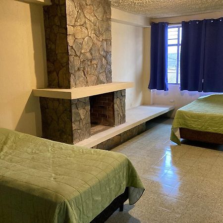 Kasa Kiwi Hostel & Travel Agency Quetzaltenango Pokój zdjęcie